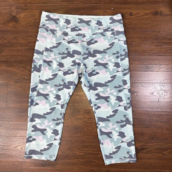 Dip Womens Blue/Teal/Pink Camo Capri Yoga Athletic Stretchy Pants Size 3X Plus - Picture 2 of 9